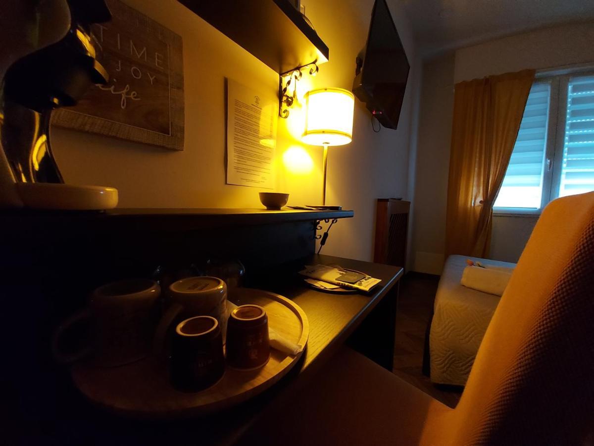 I Tre Marchi Rooms Camera Sabbia Termoli Bagian luar foto