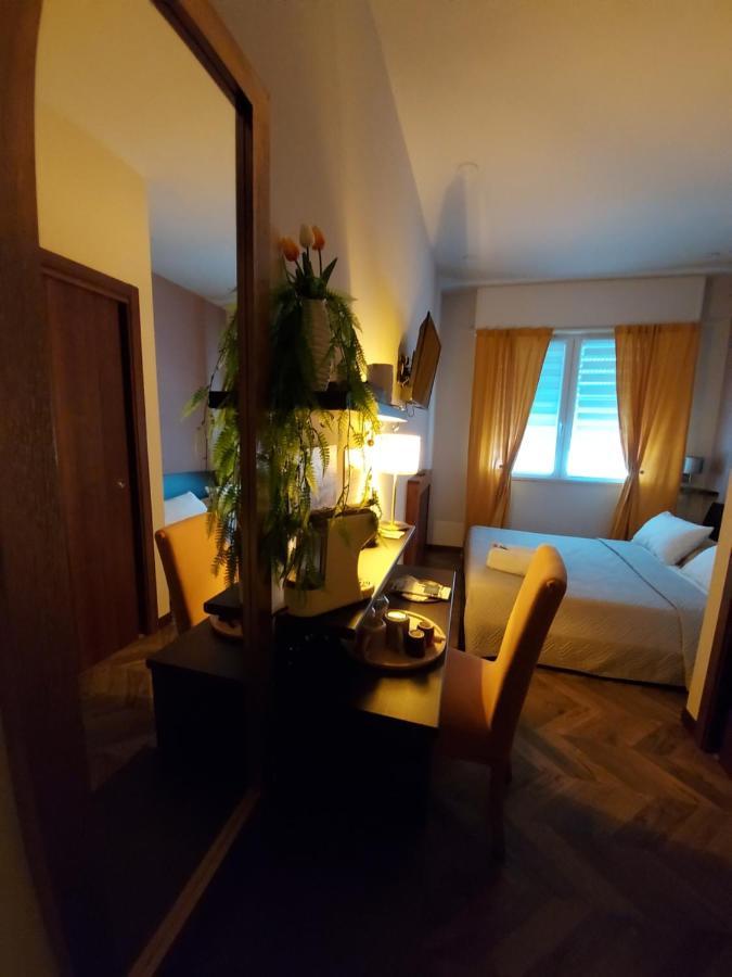 I Tre Marchi Rooms Camera Sabbia Termoli Bagian luar foto